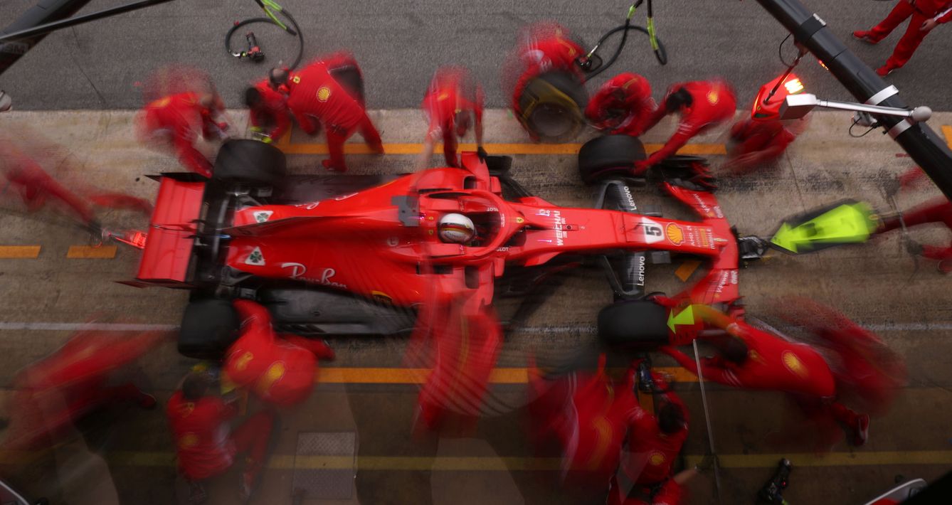 La Fórmula 1 quiere que este año haya un mínimo de dos paradas en boxes por carrera. (Reuters)