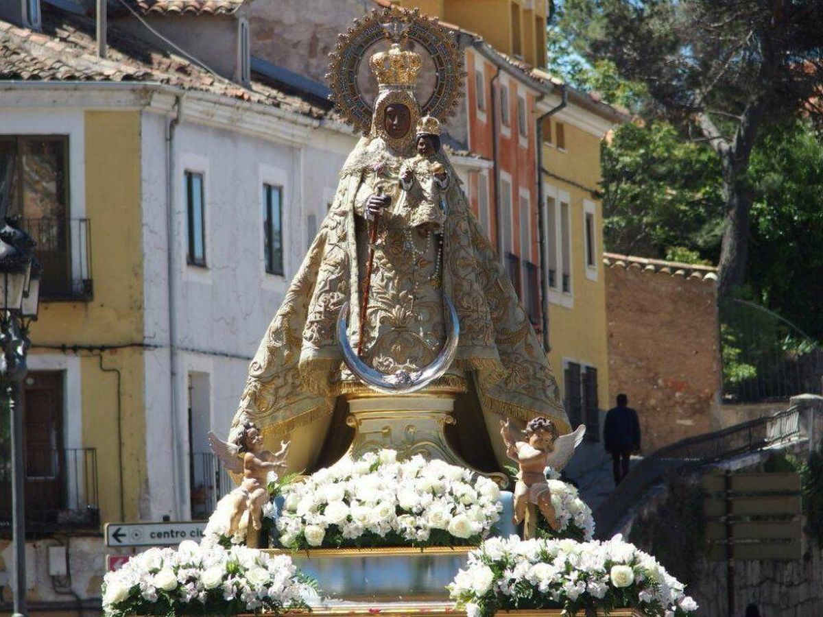 Foto: Procesión de la Virgen de la Luz en Cuenca: fiestas, horarios y qué hacer (EFE)