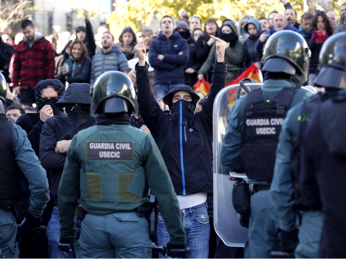 Foto: Acto de España Ciudadana en Alsasua en apoyo a la Guardia Civil en 2018. (EFE)