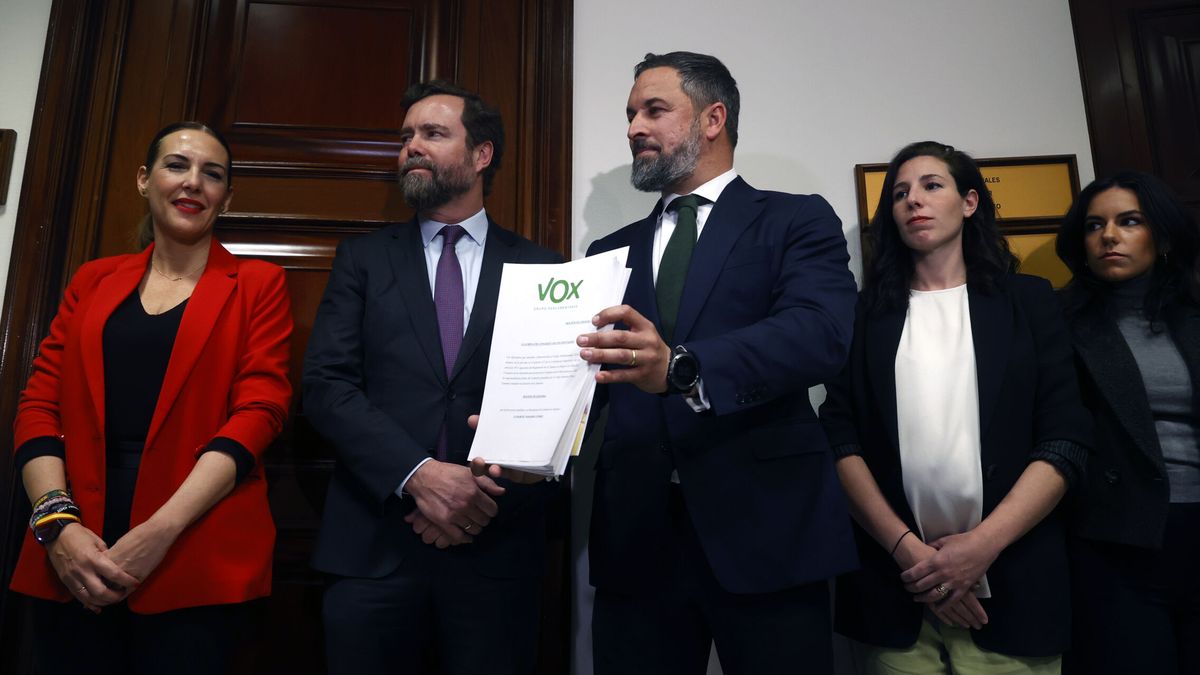 Vox registra en el Congreso la moción de censura y pide al PP posicionarse: "O Sánchez o Tamames"