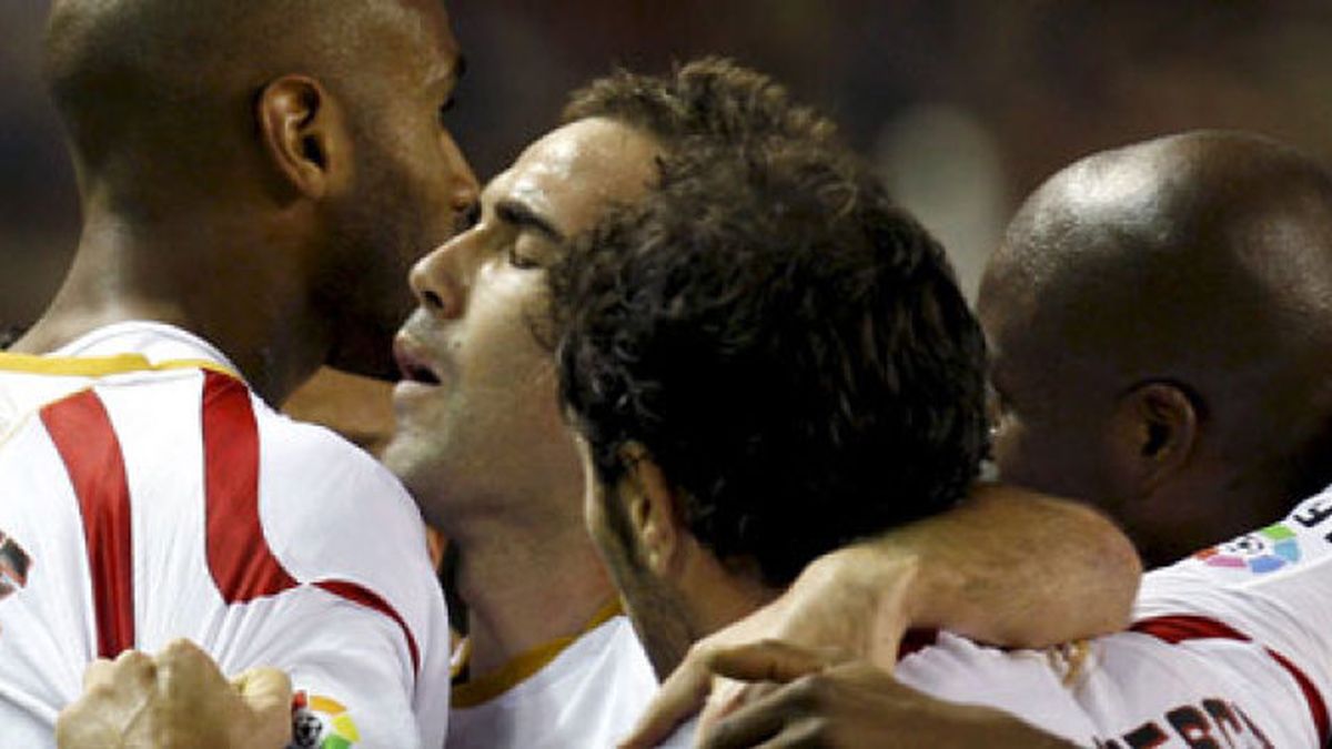 El Sevilla se reencuentra con la victoria, no con el juego