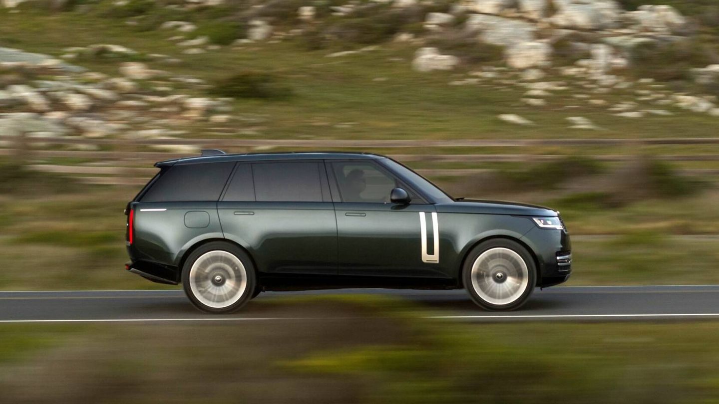 El Range Rover LWB estira su longitud hasta 5,25 metros, y se ofrece con cuatro, cinco o siete plazas.