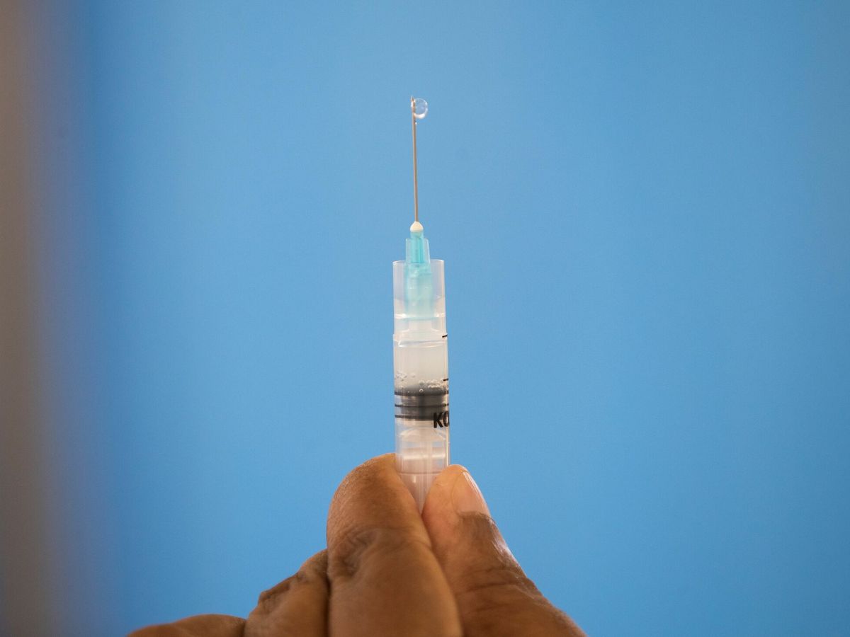 Foto: Vacunación contra el covid-19. (EFE)