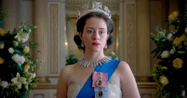 Foto: Isabel II (Claire Foy) en una imagen de 'The Crown'.