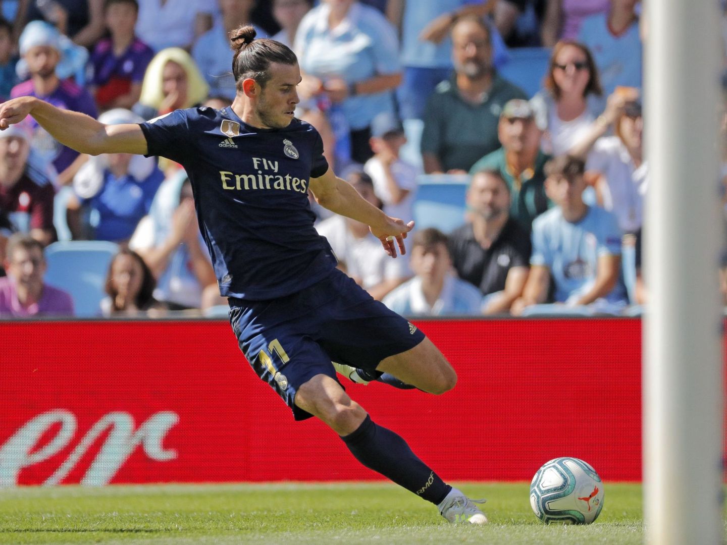 Bale fue titular en el Celta-Real Madrid y asistió a Benzema en el primer gol madridista. (EFE)