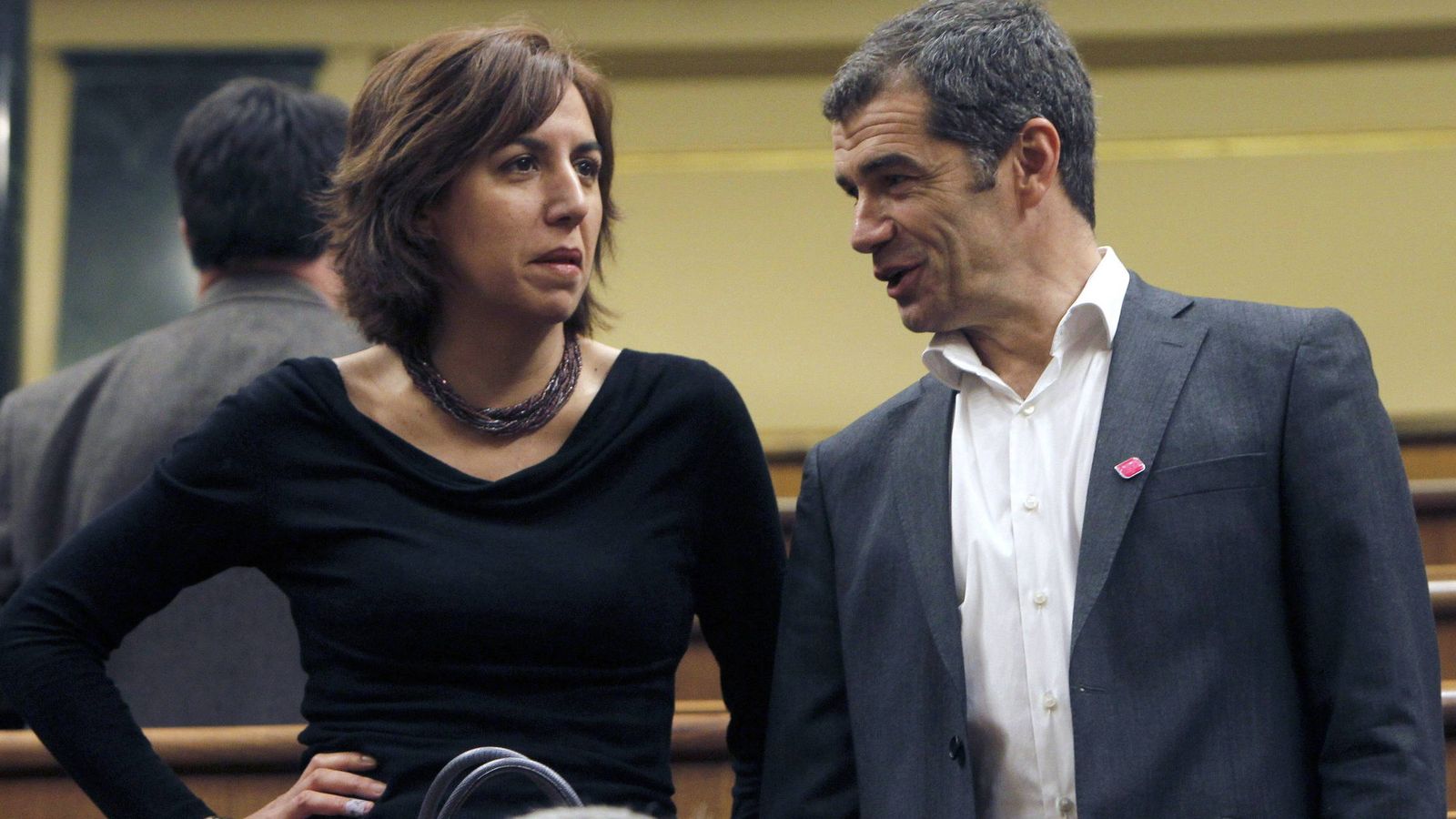 Foto: Los dirigentes políticos Irene Lozano y Toni Cantó. (EFE)