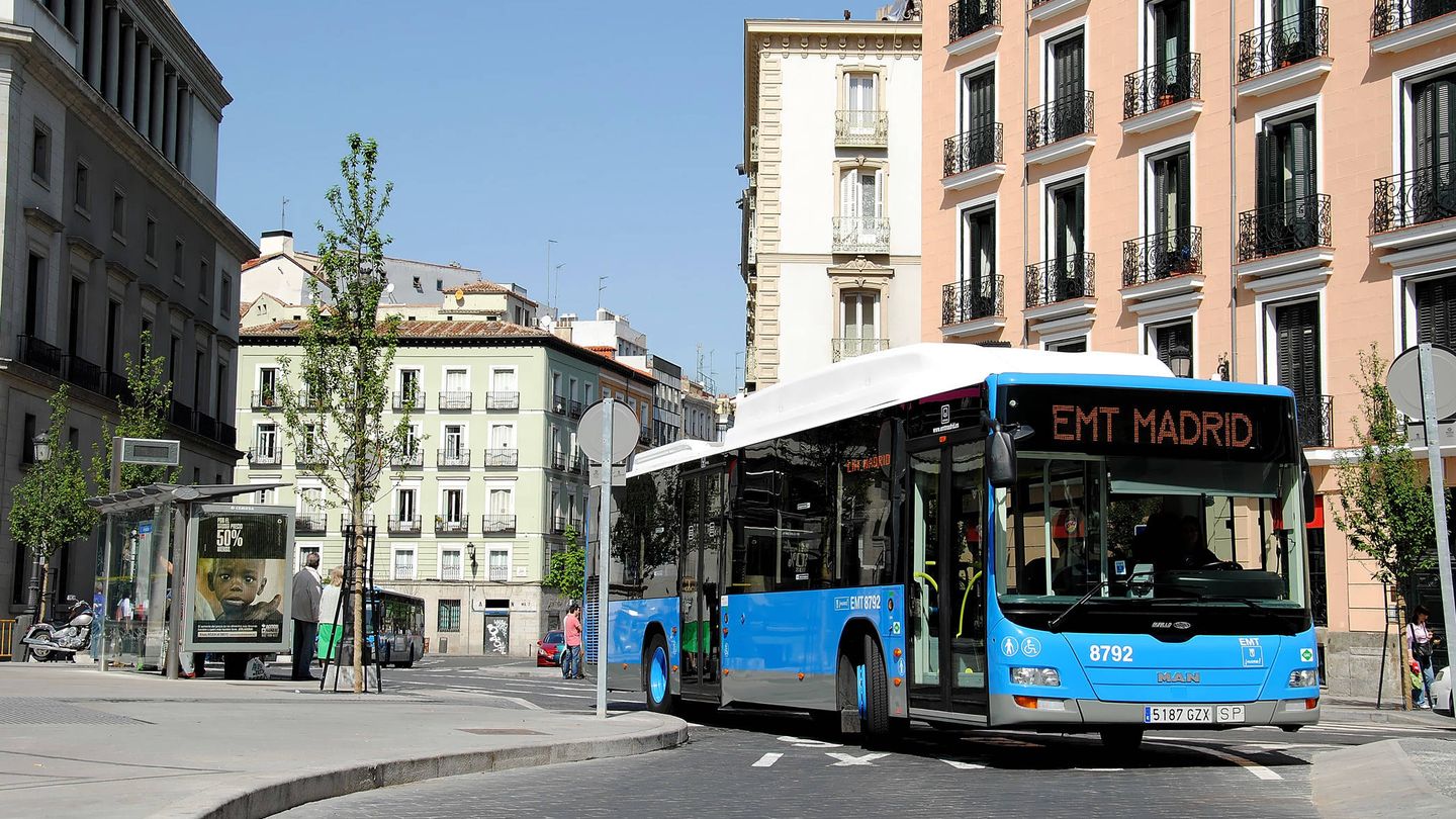 Autobús de la Empresa Municipal de Transportes de Madrid. (EMT)
