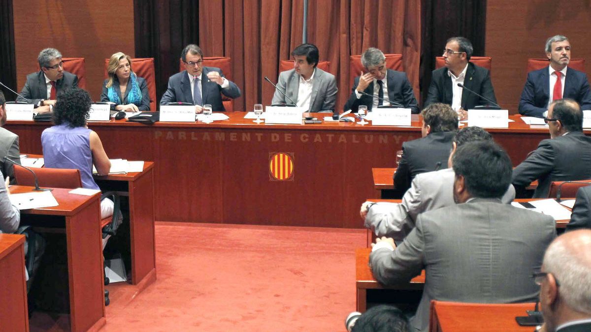 Artur Mas se enroca y acusa al tesorero de CDC del posible desvío de dinero