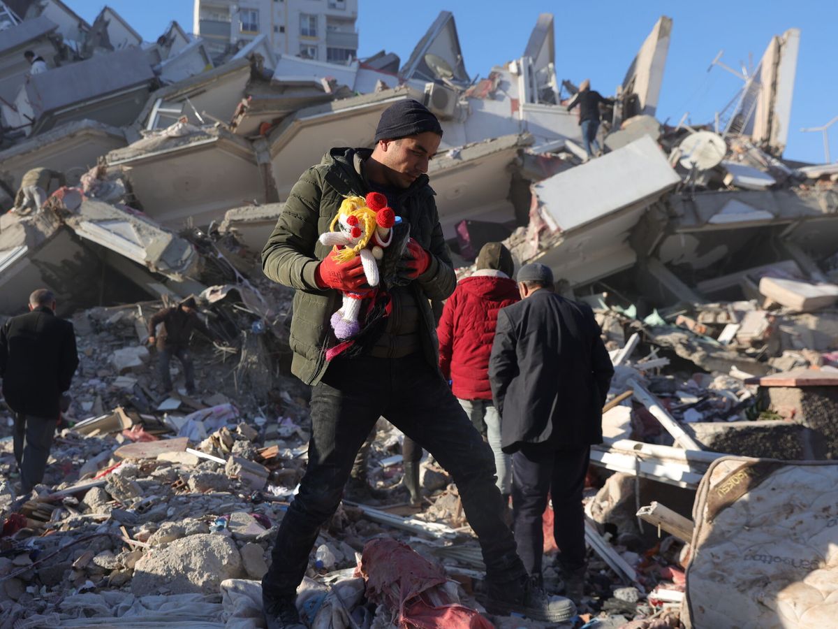 Foto: El terremoto ha provocado una gran devastación tanto en Turquía como en Siria (EFE/EPA/ABIR SULTAN)