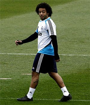 Marcelo vuelve a una lista de convocados en un momento crítico para la zaga del Real Madrid