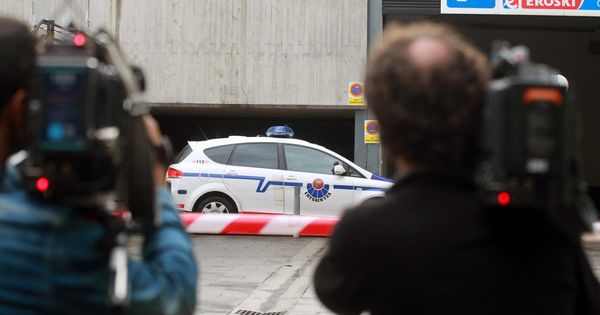 Foto: La Ertzaintza detuvo a un hombre de 40 años en Bilbao (EFE/Juan Herrero)