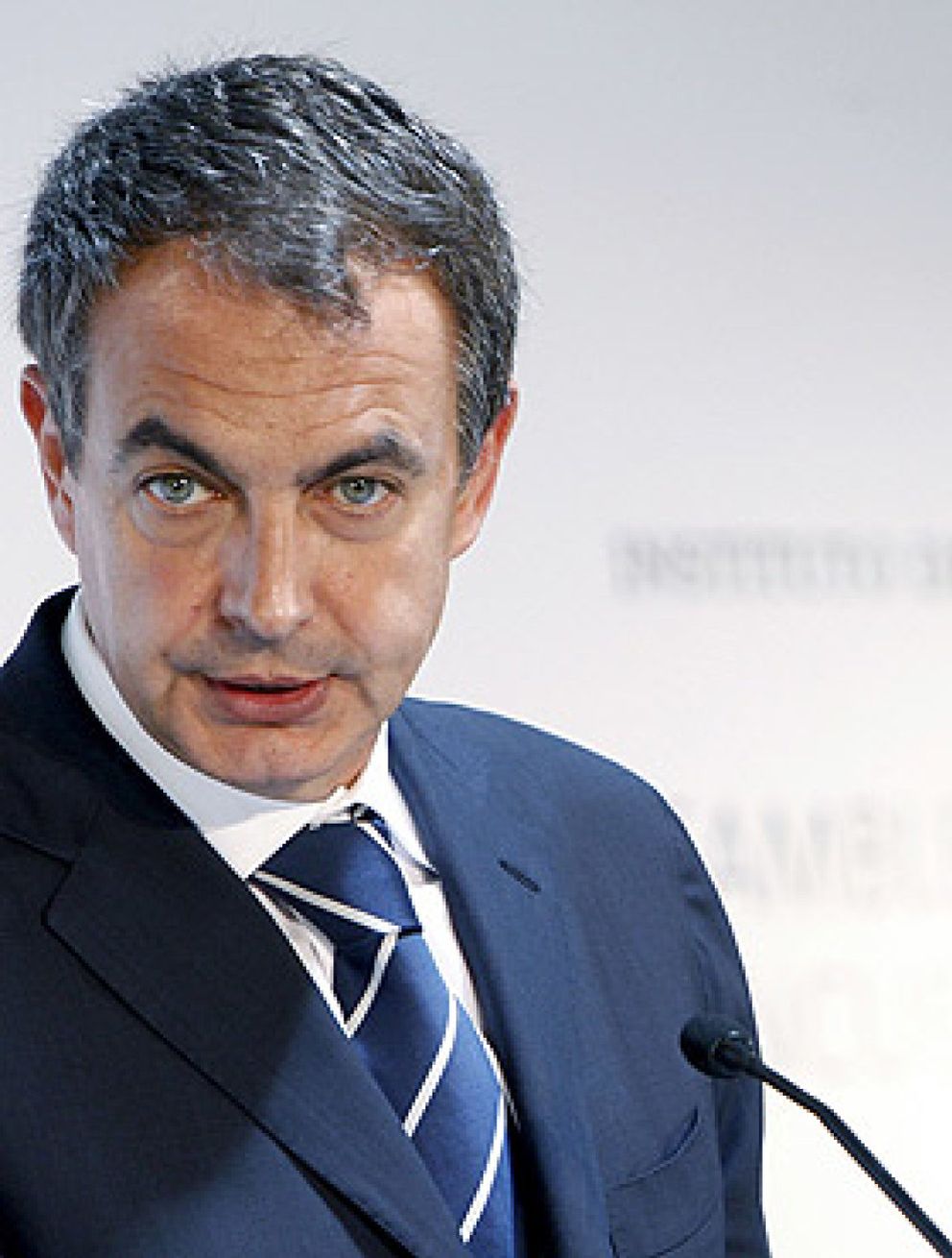 Foto: Zapatero pierde el talante: multiplica el número de decretos para esquivar al Congreso