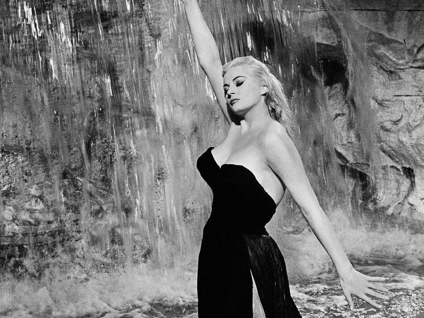 Anita Ekberg en la Fontana di Trevi. 'La dolce vita', Federico Fellini, 1960.