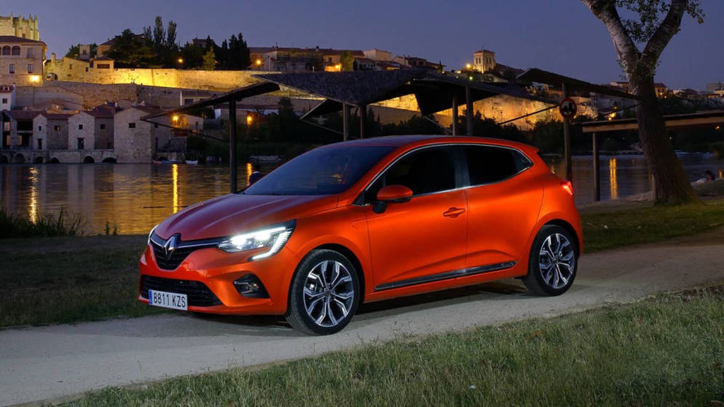 El nuevo Renault Clio aporta nueva plataforma y más tecnología, pero con una estética continuista.