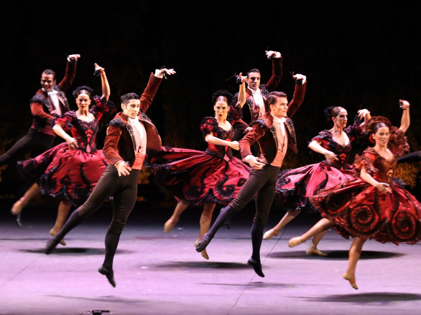 El Ballet Nacional de España presenta  'Invocación bolera' en la 71ª edición del Festival Internacional de Música y Danza de Granada, celebrado la semana pasada (EFE Pepe Torres)