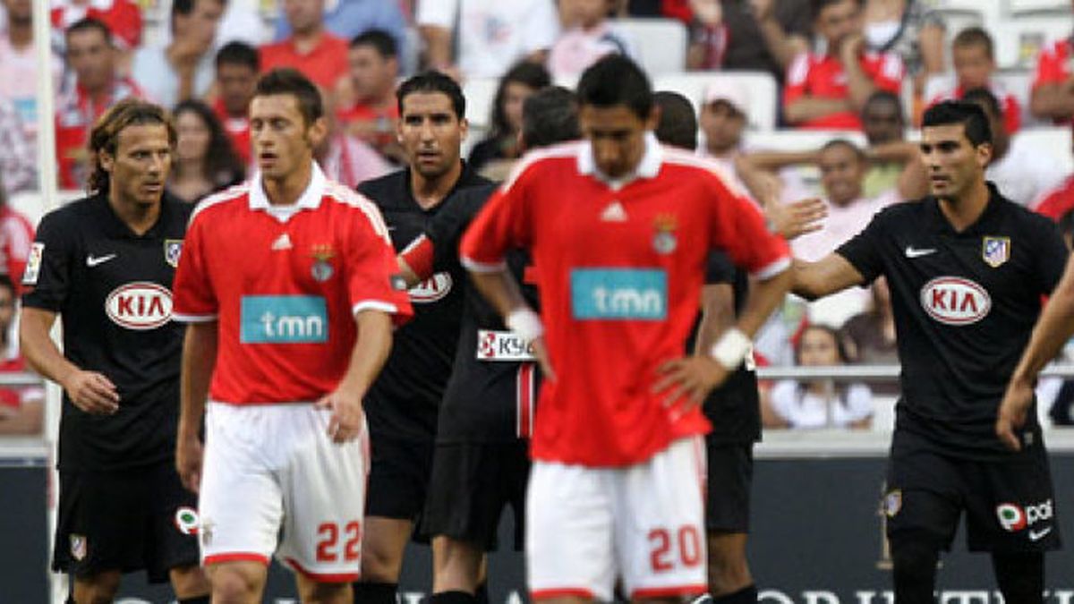 El Atlético supera al Benfica 1-2 con una sólida exhibición
