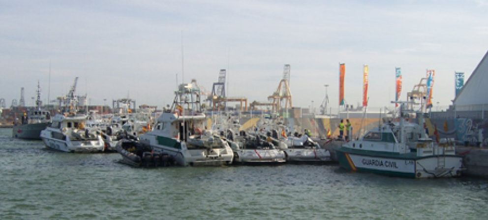 Foto: La Guardia Civil envía 17 barcos a proteger la Copa América y sólo seis a controlar la oleada de cayucos