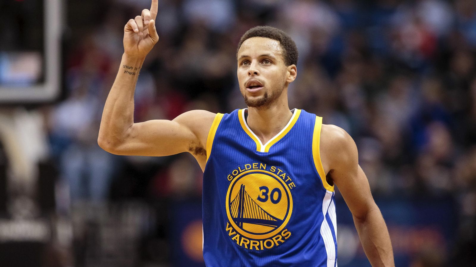 Foto: Stephen Curry volvió a convertirse en el factor ganador para Golden State Warriors (Reuters).