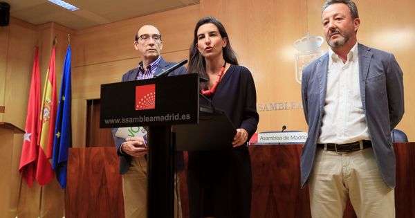 Foto: La líder de Vox en Madrid, Rocío Monasterio, tras reunirse con Juan Trinidad. (EFE)