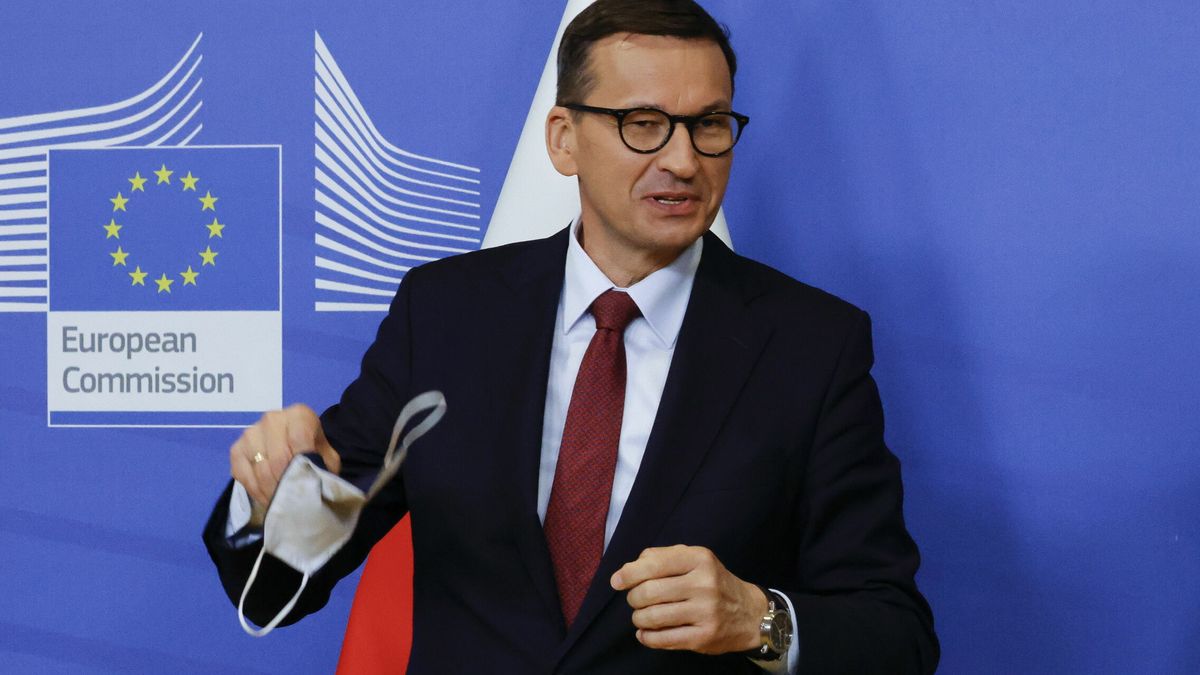 El Gobierno polaco, al borde del colapso por la guerra intestina de sus socios