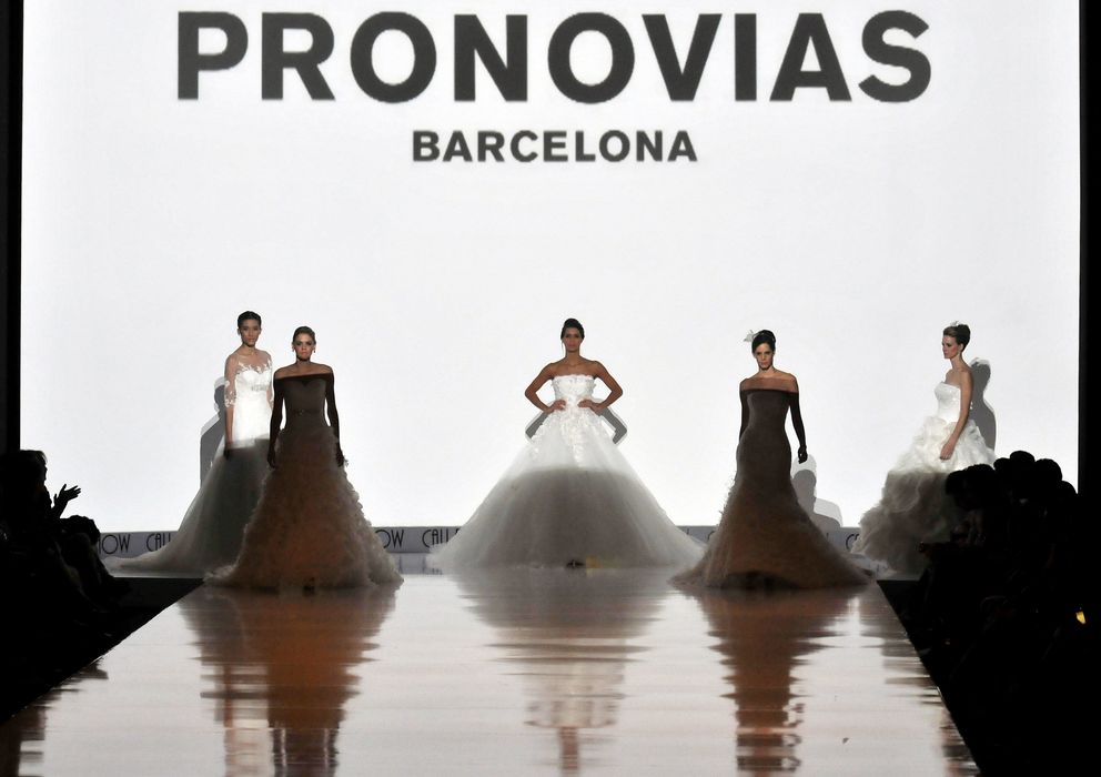 Foto: Desfile de vestidos de Pronovias (EFE)
