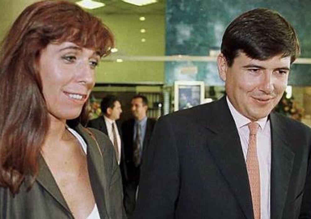 Foto: Alicia Sánchez-Camacho y Manuel Pimentel en 1999. (EFE)