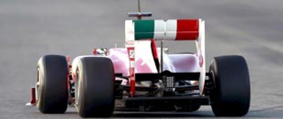 Foto: Massa se queda cinco horas en su box por culpa del motor de Ferrari