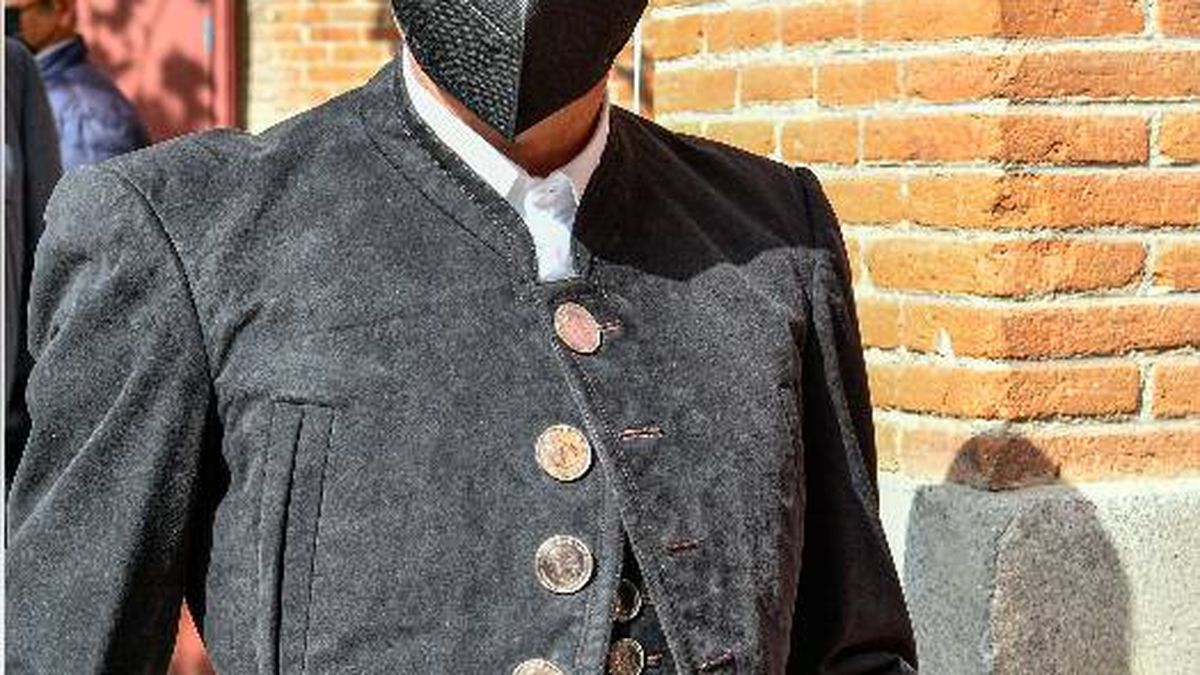 Curiosidades de la polémica chaquetilla y el chaleco de Enrique Ponce