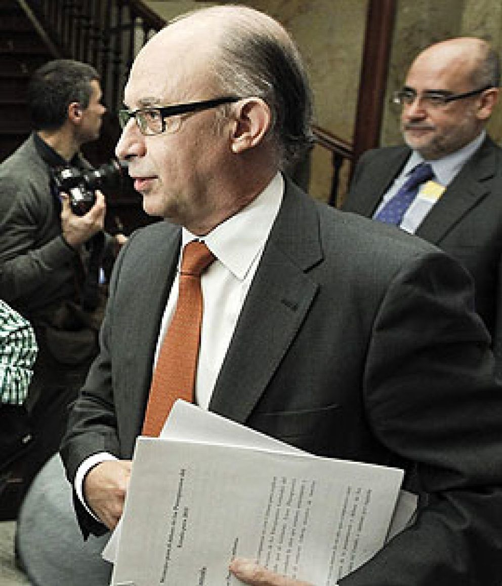 Foto: El Gobierno adelanta 99 millones a Cataluña para que pague sus deudas con las farmacias