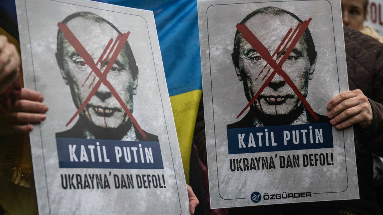 Foto: Protesta contra la invasión de Rusia a Ucrania en Turquía. (Getty Images/ Burak Kara)
