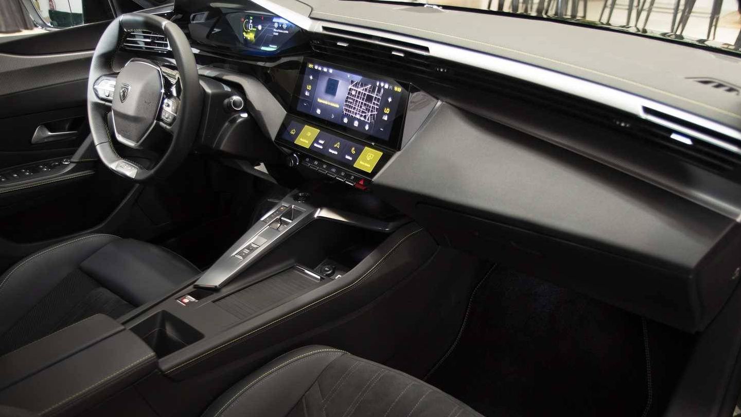 Interior del nuevo Peugeot 308, más tecnológico con su nuevo i-cockpit. 