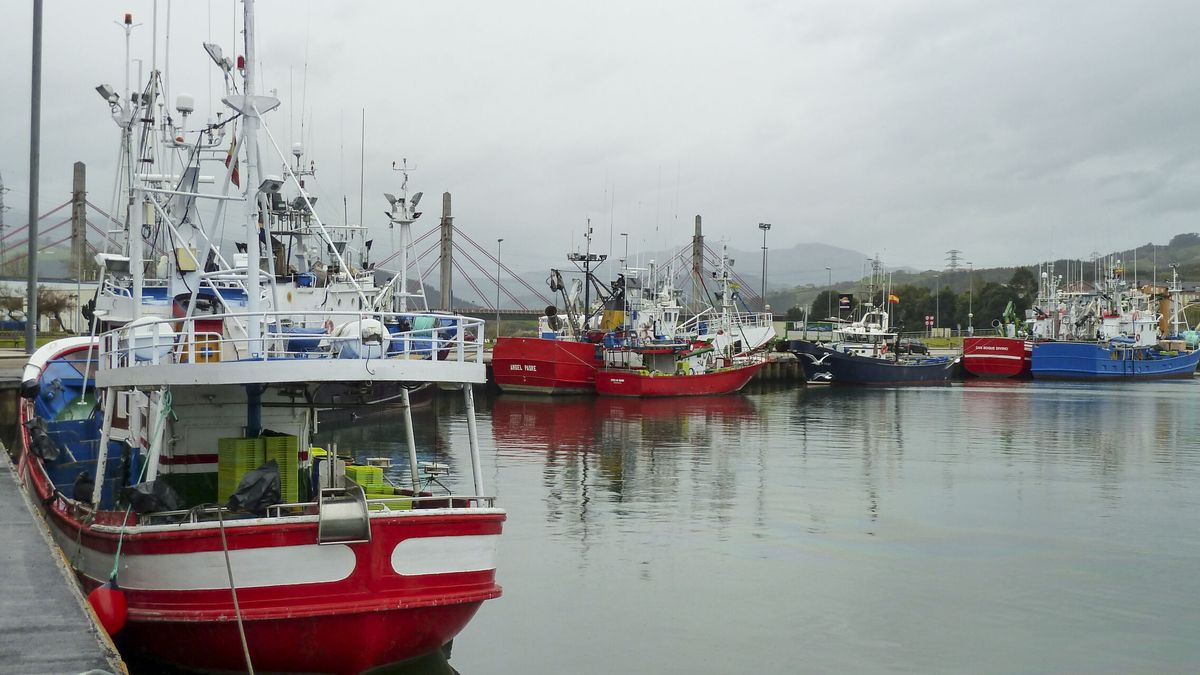 La flota pesquera estudia un paro prolongado como protesta por el precio del combustible