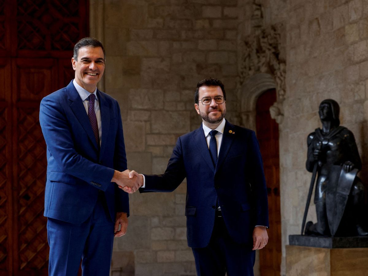 Foto: Pedro Sánchez se reúne Pere Aragonès. (Reuters/Albert Gea)