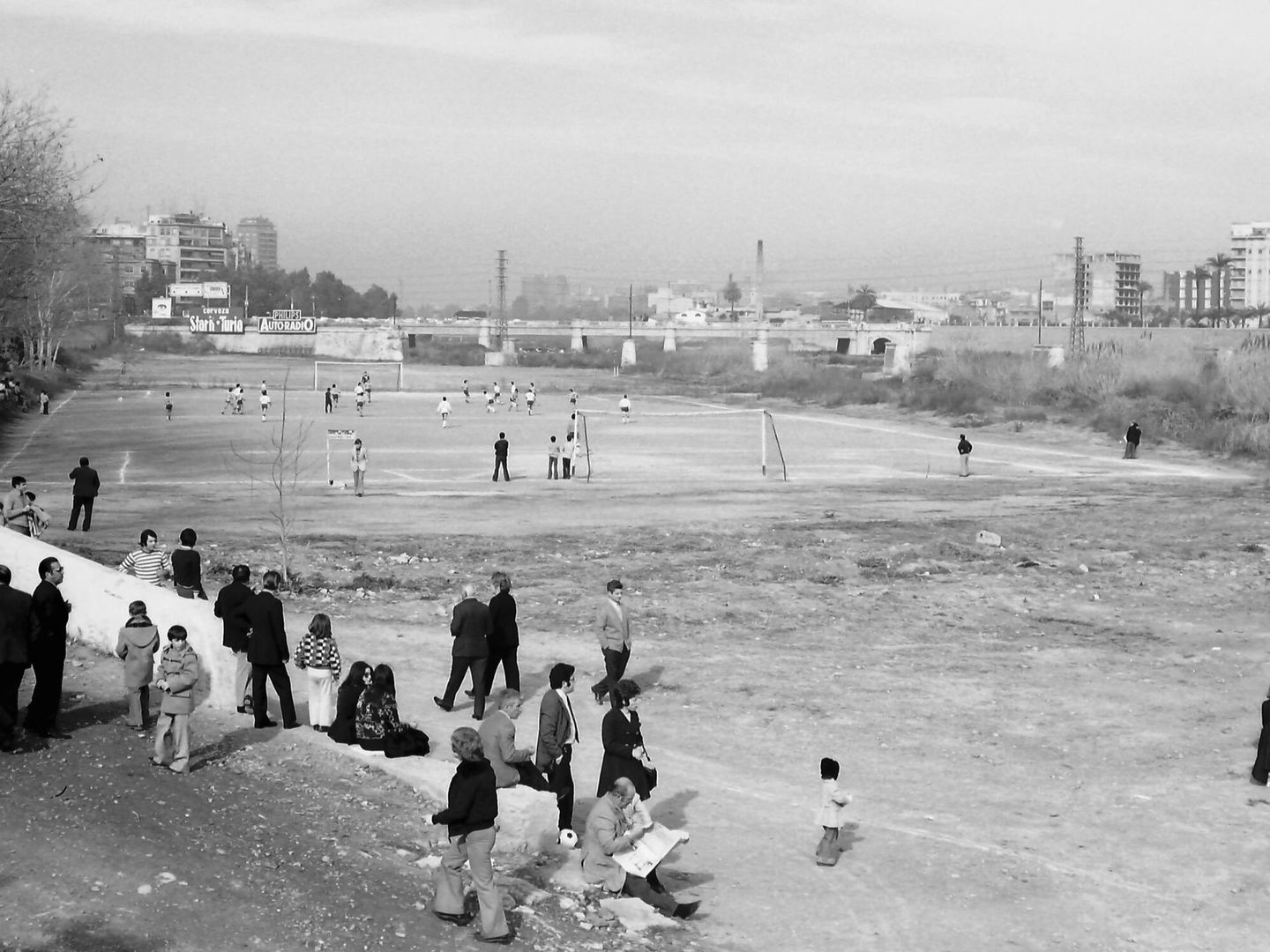 Campo de fútbol en 1974. (B.Lluch Garín)