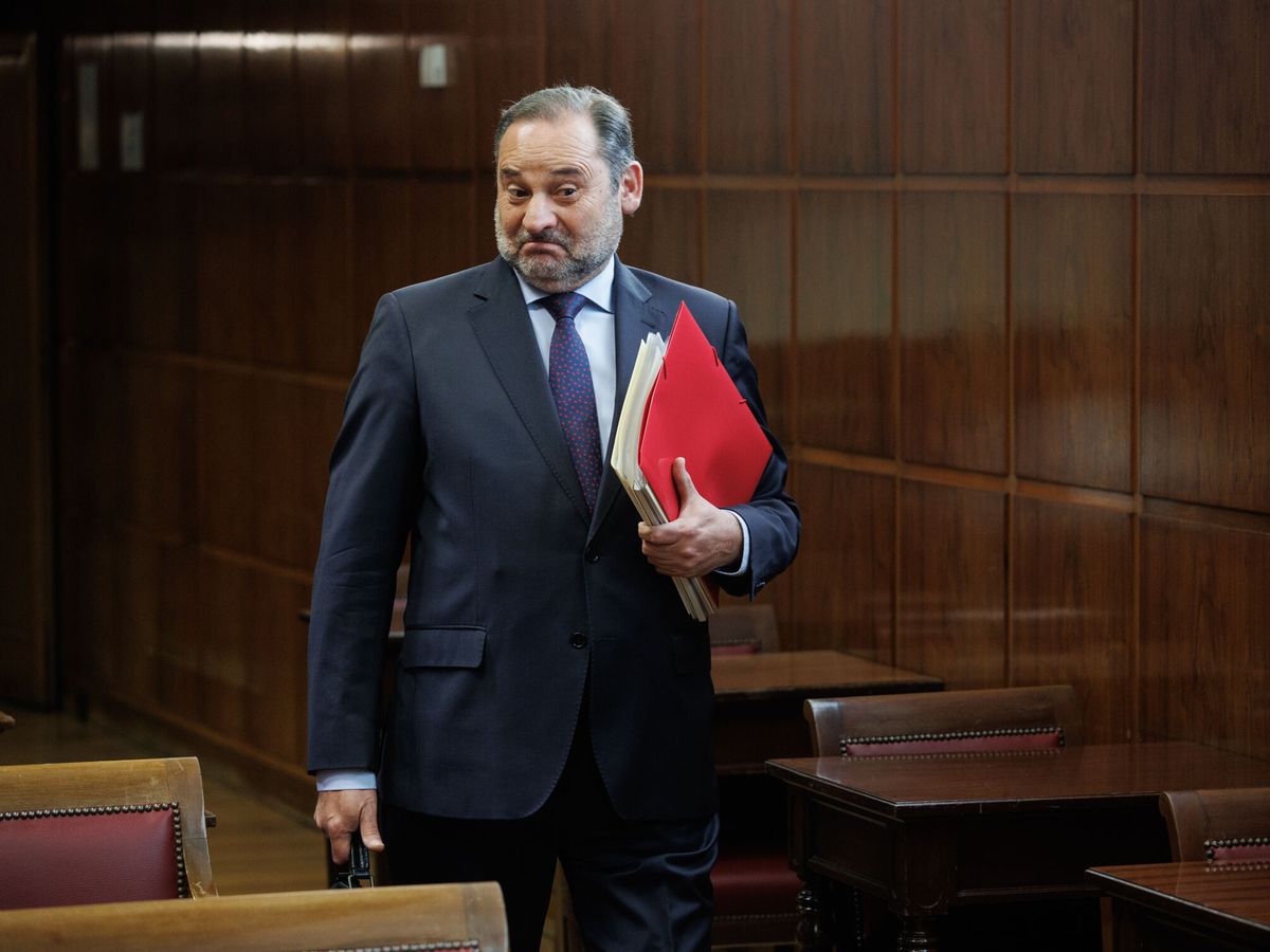 Foto: Ábalos, en el Senado por el caso Koldo. (Europa Press/Alejandro Vélez)