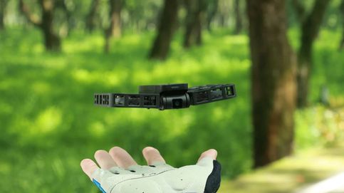 El dron de bolsillo que persigue a los humanos para grabar todo a su alrededor: arrasa en redes