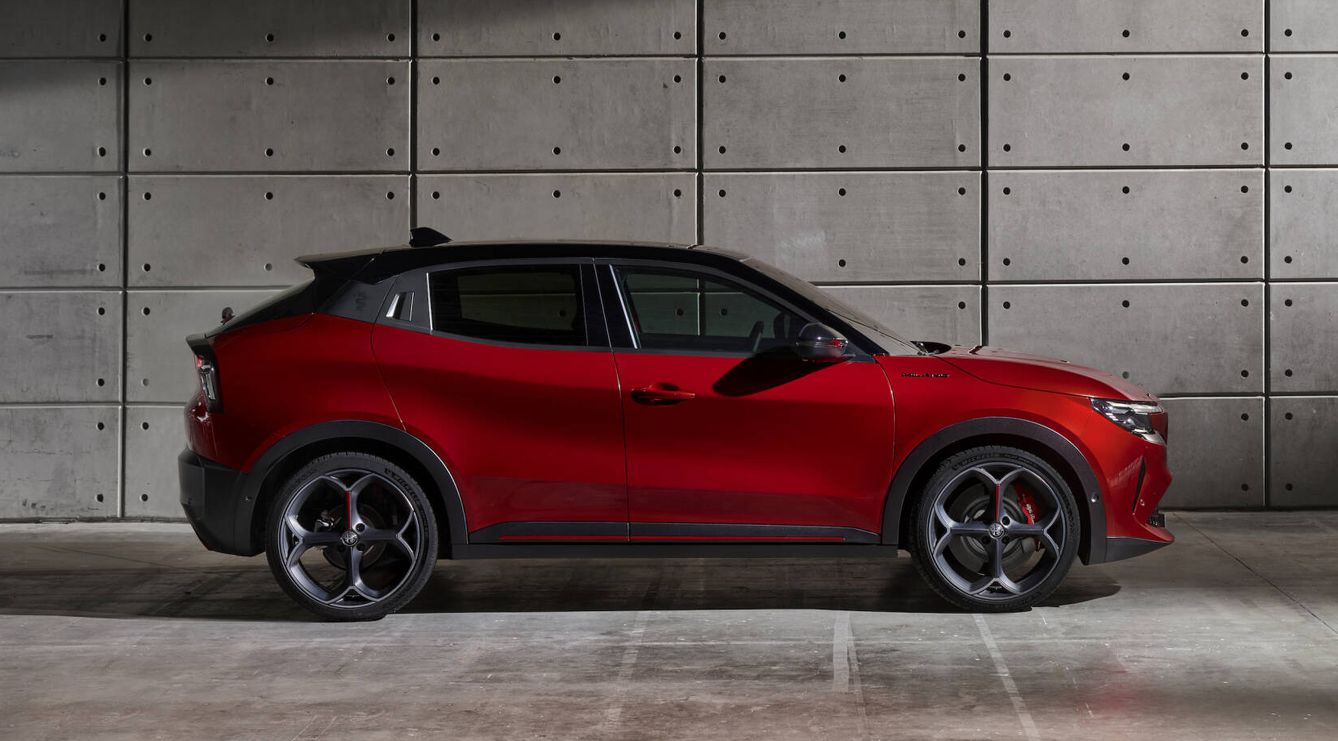 Alfa Romeo ofrecerá seis colores de carrocería para elegir, y habrá opción a pintura bitono.