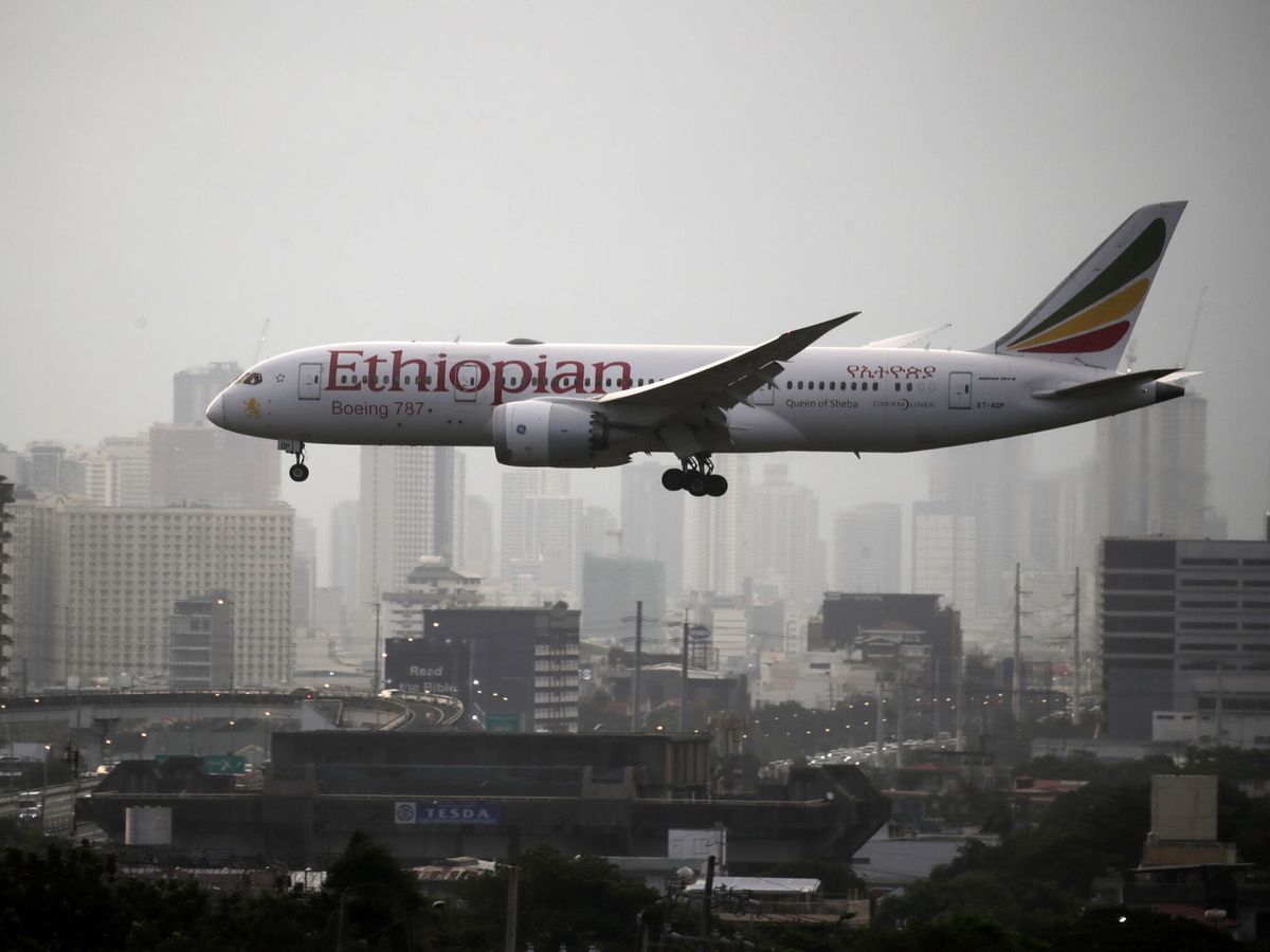 Foto: Un avión de la compañía Ethiopian Airlines. (EFE/Francis R. Malasig)