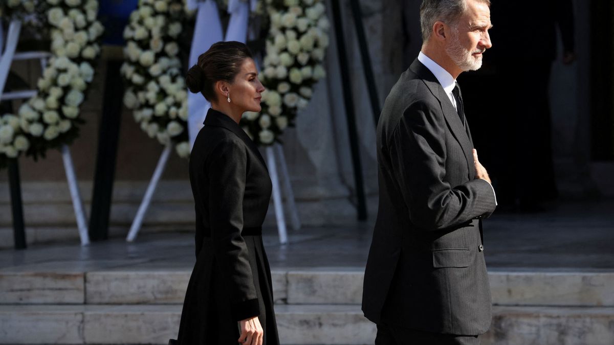El curioso (y acertado) truco estilístico de Letizia en el funeral de Constantino de Grecia