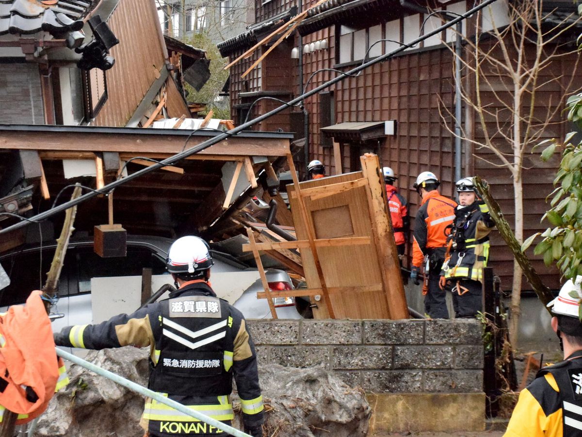 Foto: Siguen las labores de rescate en Japón. (EFE/EPA/Jiji Press Japan)
