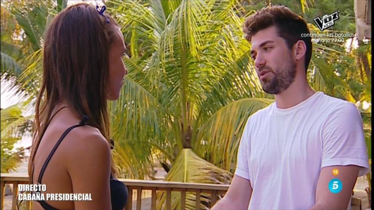 La despedida entre Sofía y Alejandro en 'Supervivientes'. (Telecinco)