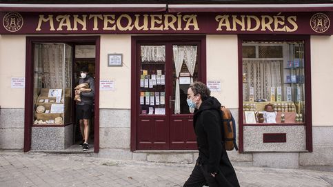 Un siglo en las calles de Madrid: así sobreviven los comercios centenarios al covid
