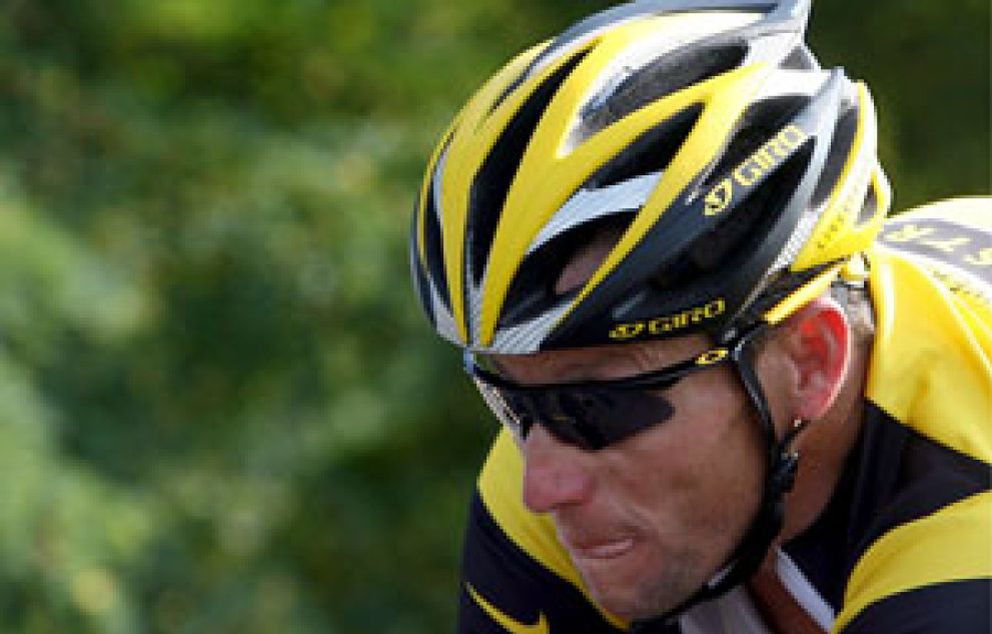 Foto: Armstrong quiere que el líder del Astana se decida tras la contrarreloj