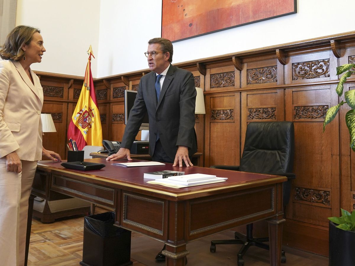 Foto: Alberto Núñez Feijóo y Cuca Gamarra preparan el debate sobre el estado de la nación. (EFE/Diego Crespo)