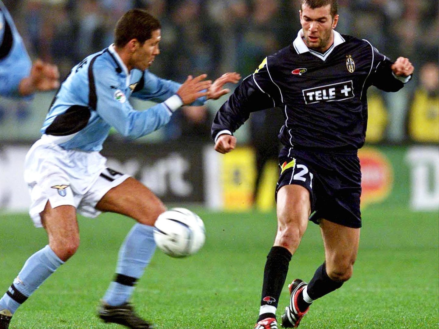 Simeone y Zidane se enfrentaron en Italia. (Efe)