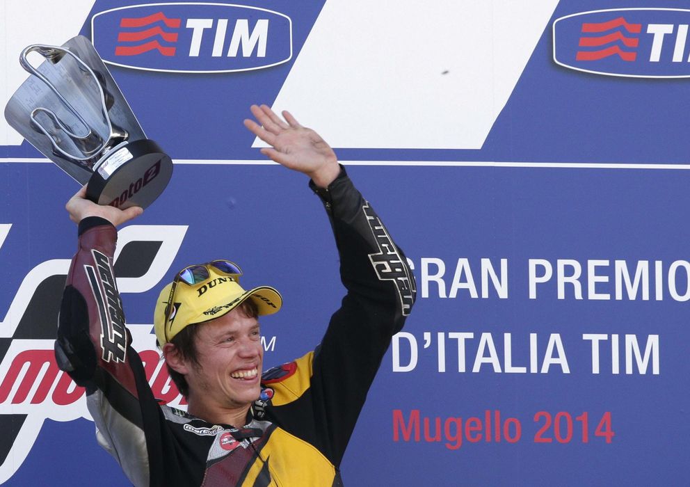 Foto: Tito Rabat celebra el triunfo en el Gran Premio de Italia de Moto2.