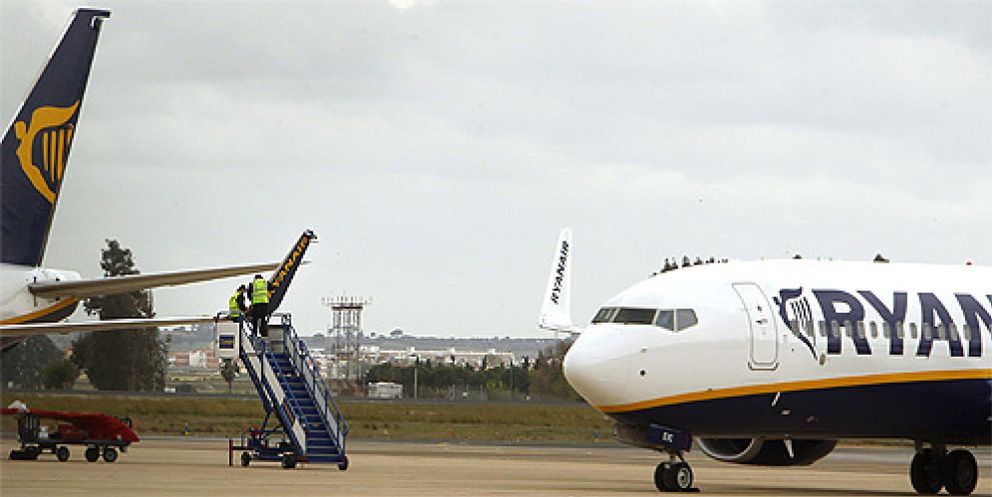 Foto: Un Boeing de Ryanair estuvo a punto de estrellarse contra un Airbus en Barcelona