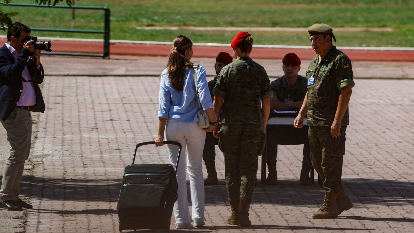 La princesa Leonor en la Academia Militar de Zaragoza. (Reuters)