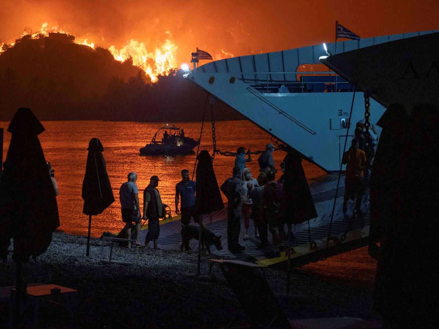 Evacuación en Limni en Evia. (Reuters)