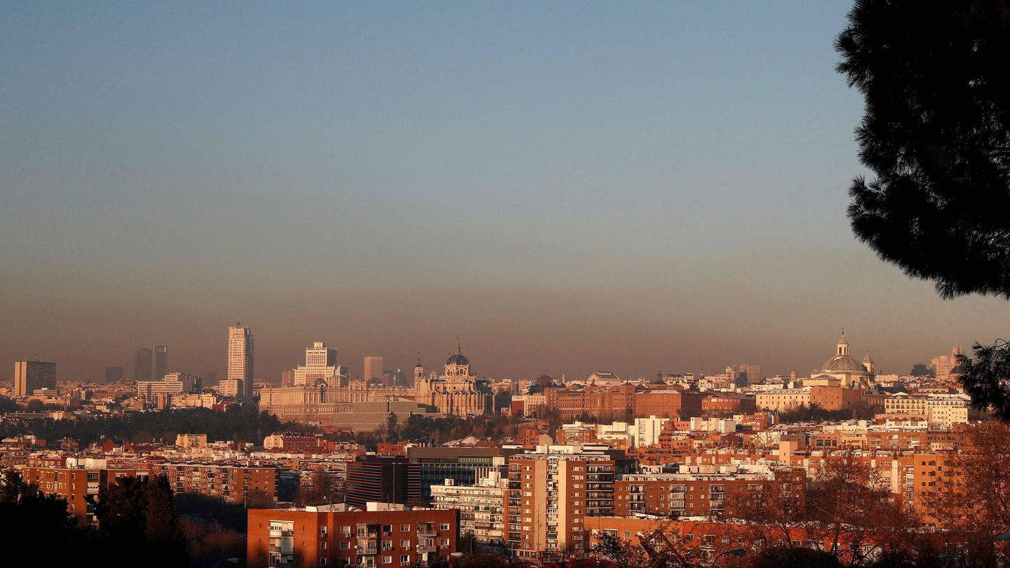 Boina de contaminación en Madrid. (EFE/Mariscal)